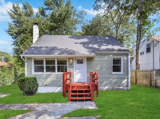 103 Somerset Ave, Mastic, NY 11950