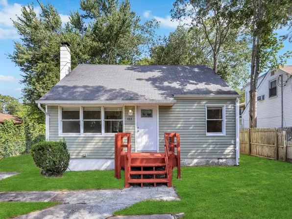 103 Somerset Avenue, Mastic, NY 11950