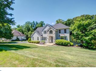 17 Taylors Mill Ln, Wilmington, DE 19808