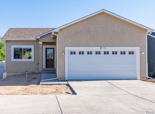 2103 Oneal Cir, Pueblo, CO 81004