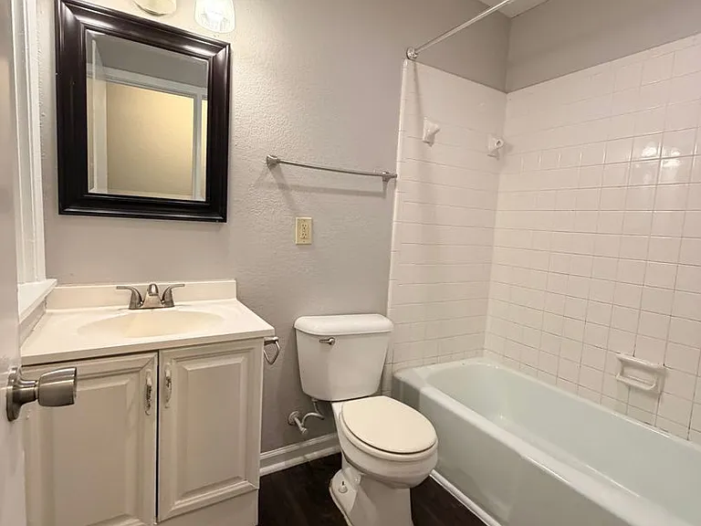 5719 B Street — Photo 9