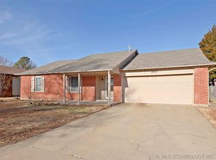2937 W 66th St, Tulsa, OK 74132