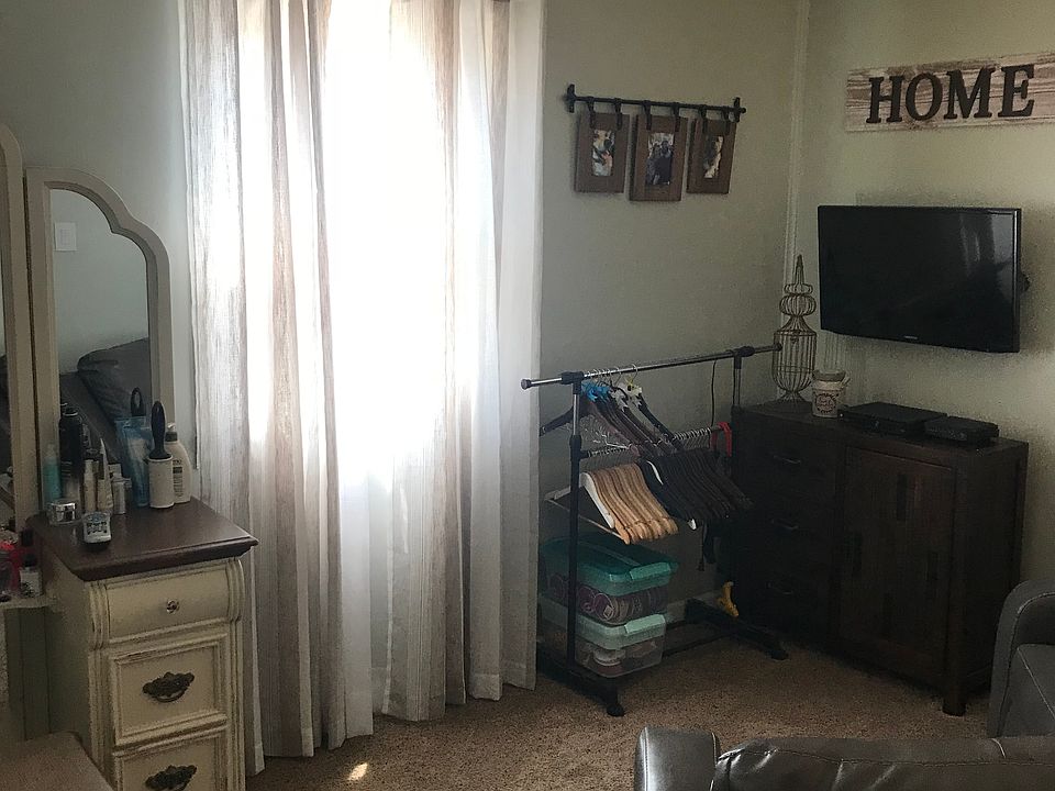 1st image of 3221 Wayne Ave