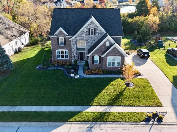 5901 Chartwell Dr, Bargersville, IN 46106