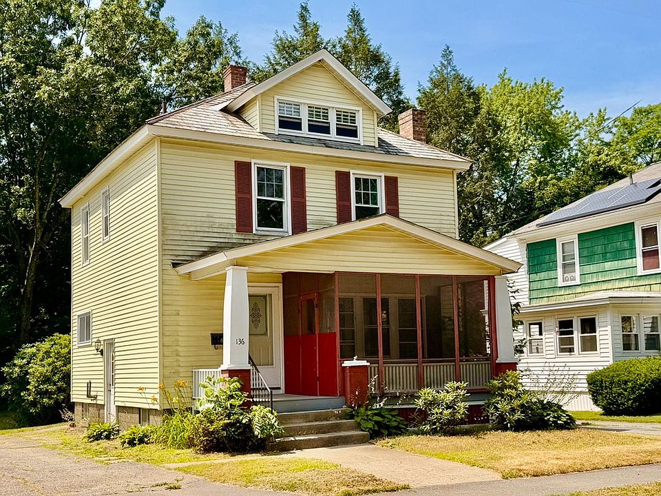 1st image of 136 Oak Grove Avenue