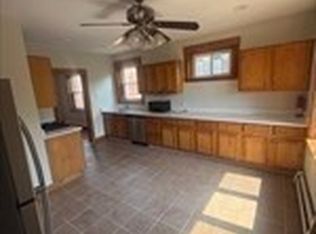 220 Magnolia St FLOOR 2, Dorchester, MA 02121
