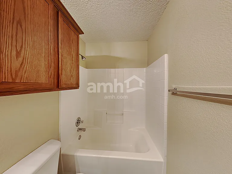 904 Crowder Dr — Photo 17