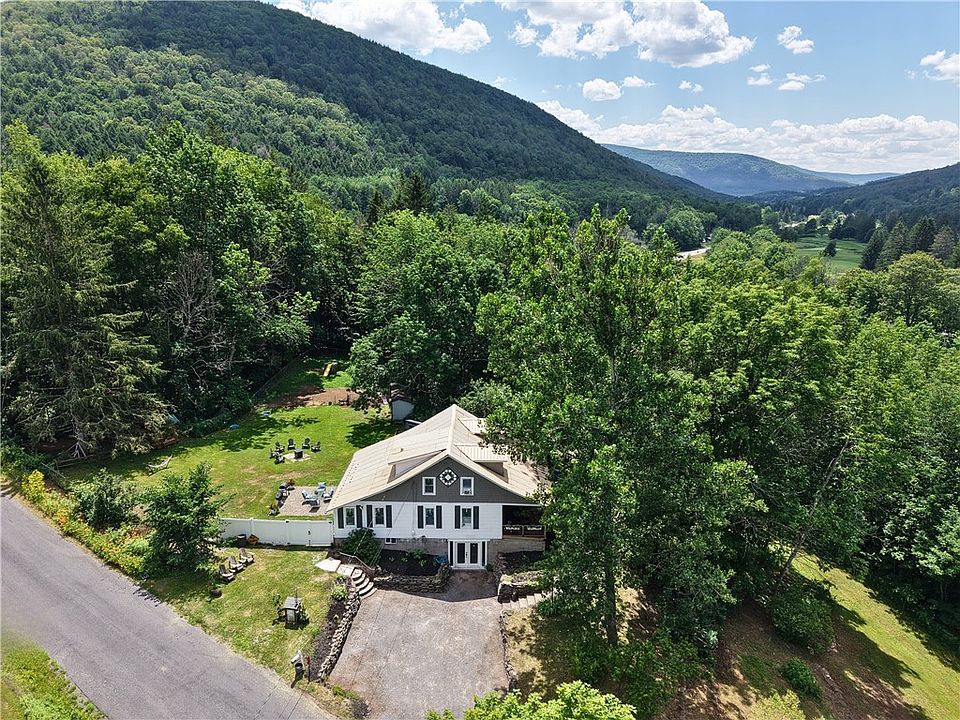 1st image of 46 Batavia Heights Circle Rd