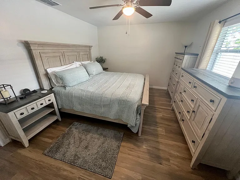 322 Sabinal St — Photo 8
