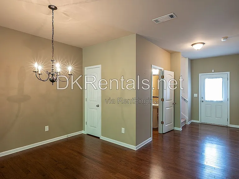 345 Franklin Ln — Photo 11