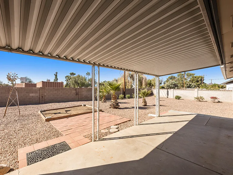 8743 E Berridge Ln — Photo 30