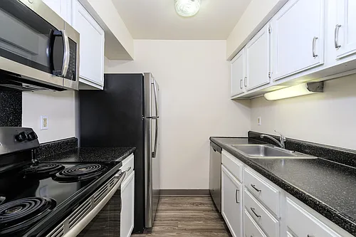 Southfield Apartments Photo 1