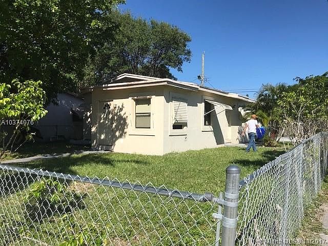 2nd image of 2501 NW 9th St