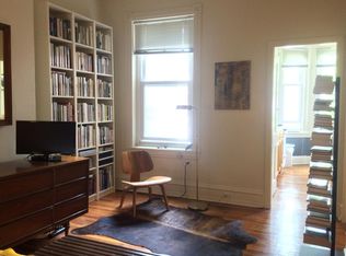 2411 Spruce St APT 2R, Philadelphia, PA 19103