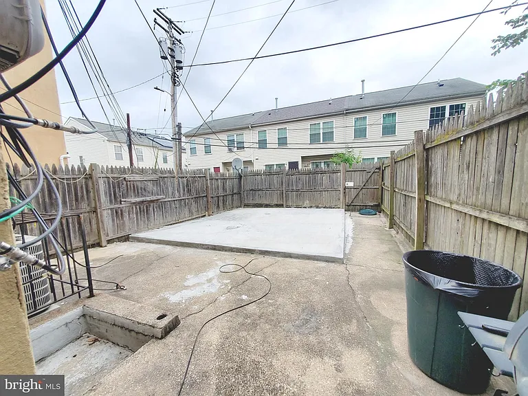 1131 N Gilmor St #BASEMENT — Photo 14