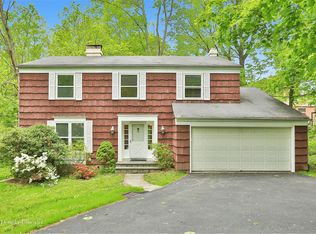 230 S Bedford Rd, Chappaqua, NY 10514