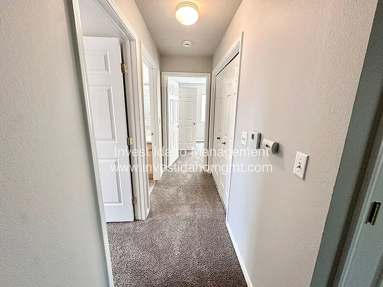 Corsair Lane 2 — Photo 32