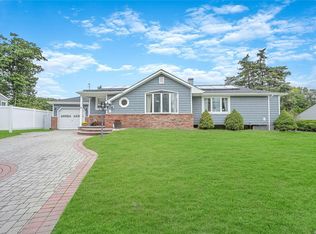 4 Charter Rd, Selden, NY 11784