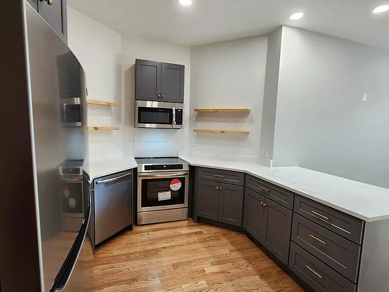 6321 S Eberhart Ave #1 — Photo 10