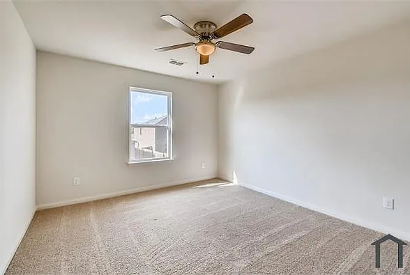 153 Ryan St — Photo 18