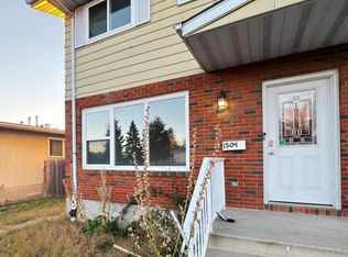 1504 62nd St NW, Edmonton, AB T6L 1S8