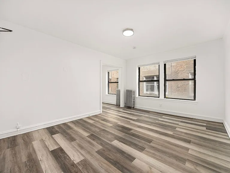156-158 N. Central Avenue. — Photo 14