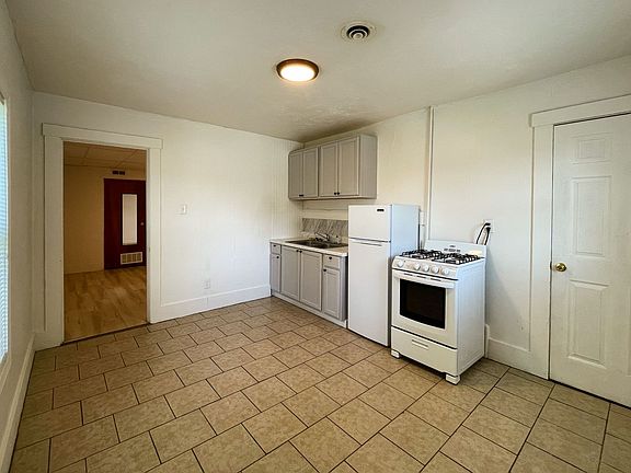 5th image of 108 W 5th Ave #2
