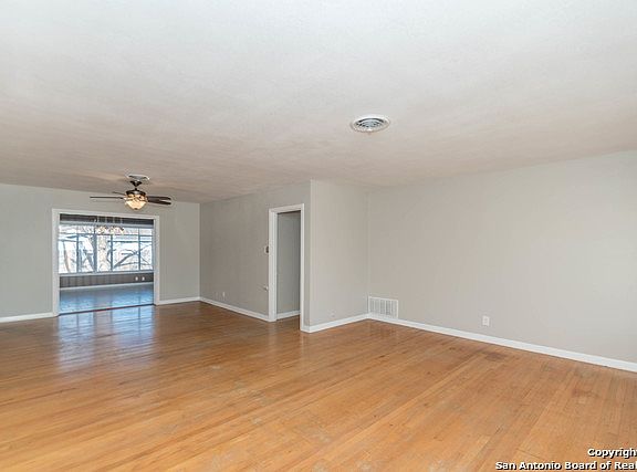 4th image of 231 Cromwell Dr