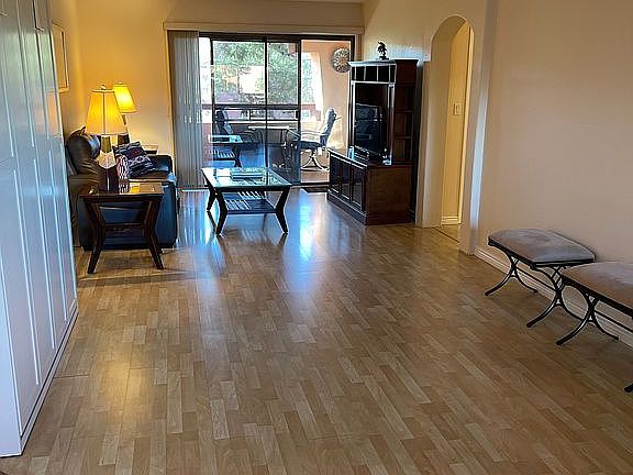 3rd image of 12212 N Paradise Village Pkwy S APT 422C