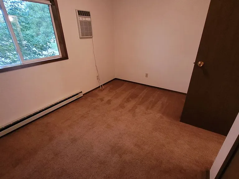 6731 Hollister Cir — Photo 11