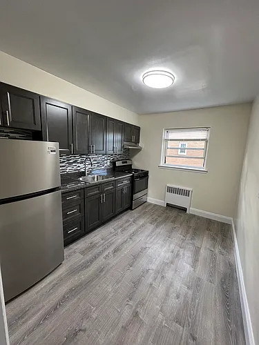 662 Cedar Ln Photo 1