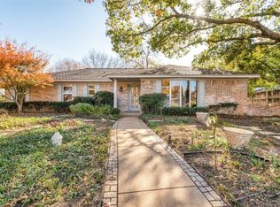 2425 Nottingham Pl, Grand Prairie, TX 75050