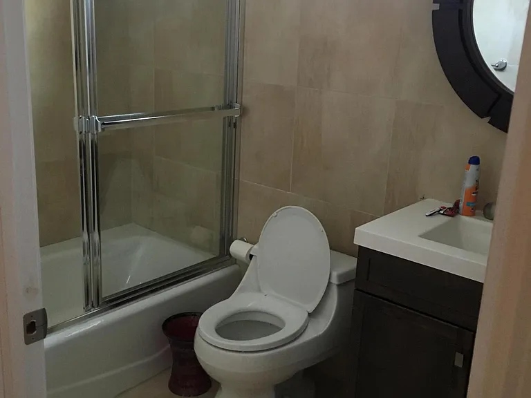 110 Poplar Ave — Photo 6