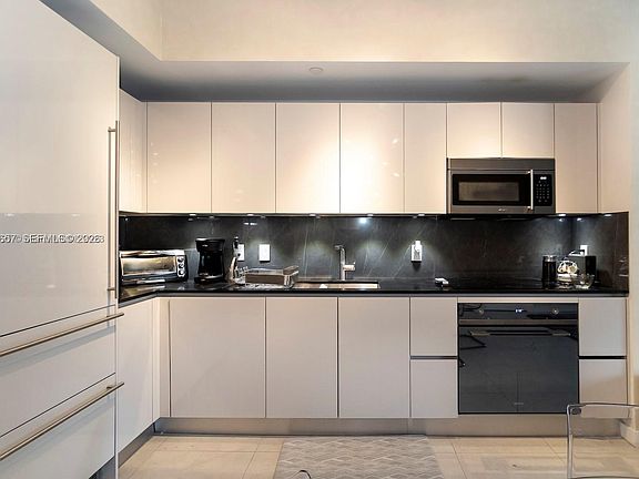 2nd image of 1010 Brickell Ave #2508