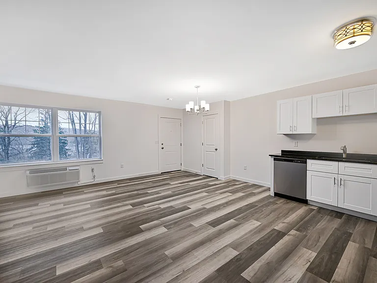 Mt. Nebo Apartments — Photo 54