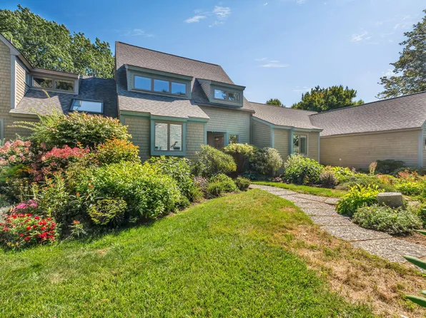 9 Jameson Point Road #9, Rockland, ME 04841