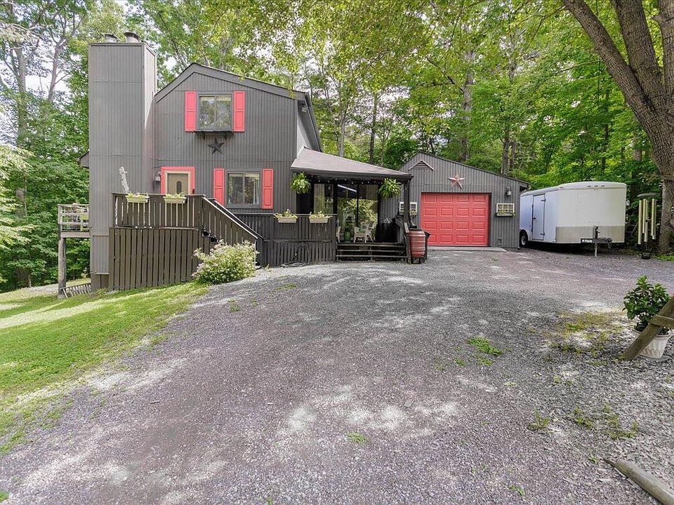 1st image of 8732 Oakwood Dr