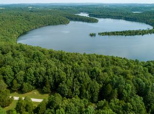 40 Lakeview Dr, Protem, MO 65733