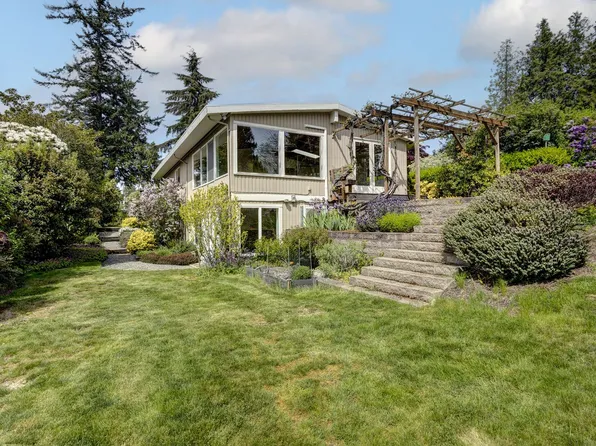 2123 NW 201st St, Seattle, WA 98177