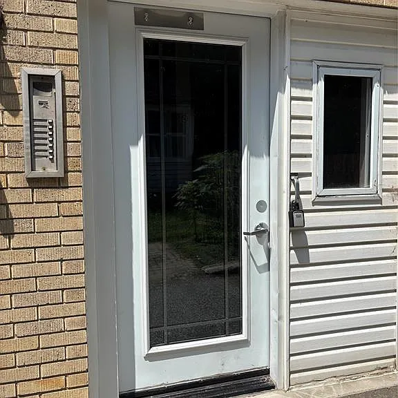 234 Brock St #1A — Photo 2