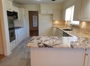 5505 Meadow Oaks Park Dr, Jackson, MS 39211
