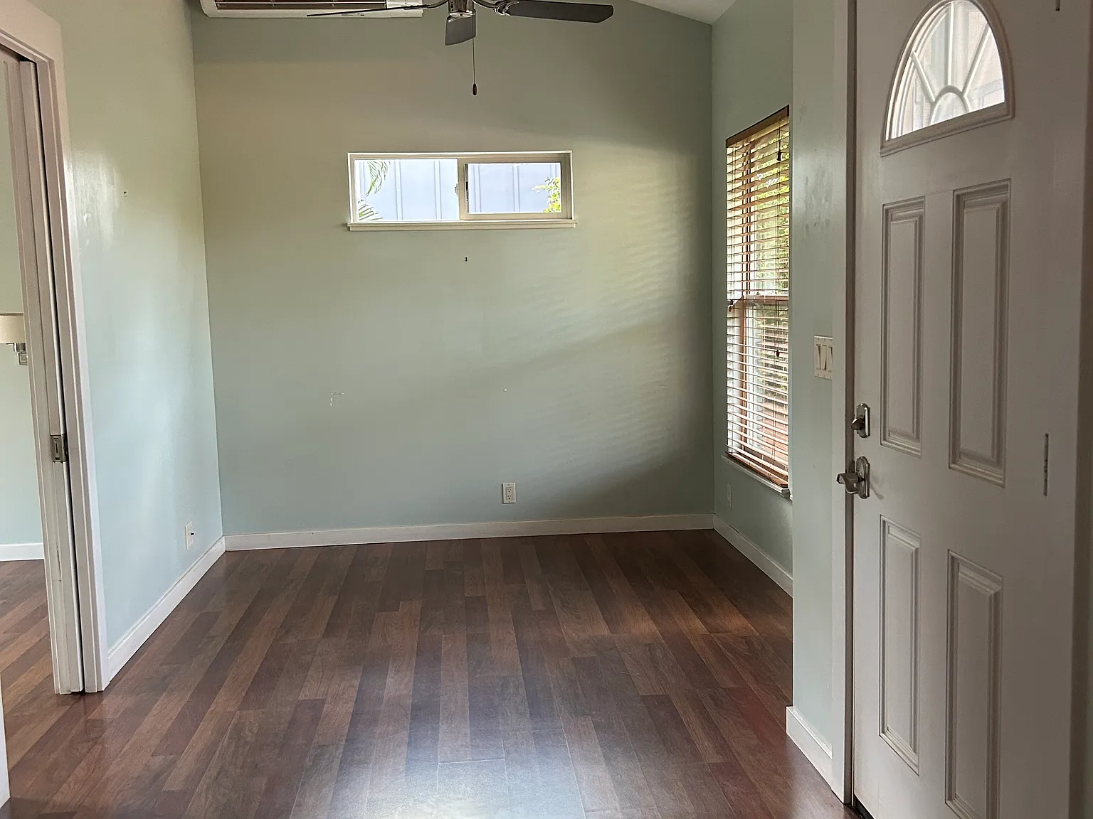 1 bed, 490 sqft, $2,400 — Photo 3