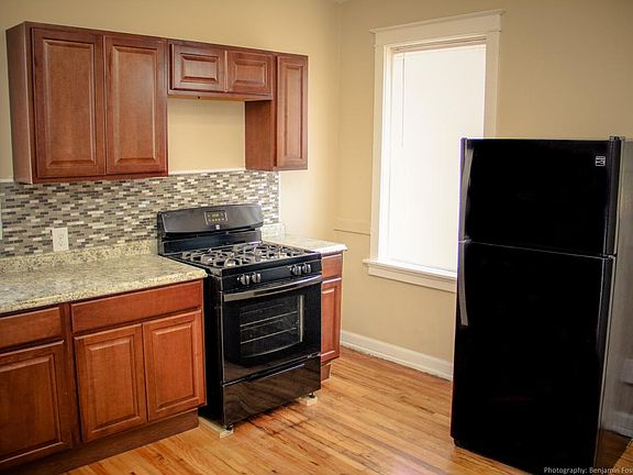 5th image of 3027 Magnolia Ave #1F