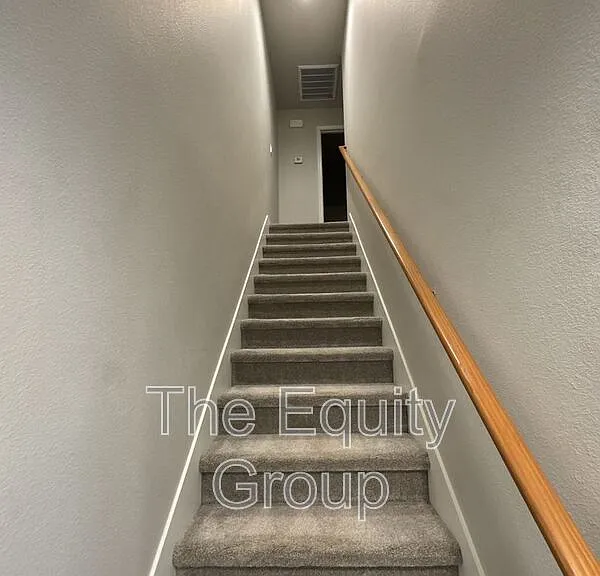 414 S Summit St #103 — Photo 12