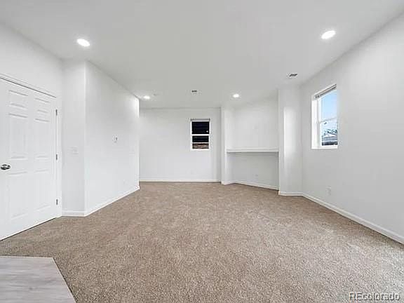 4th image of 3547 E Uintah St
