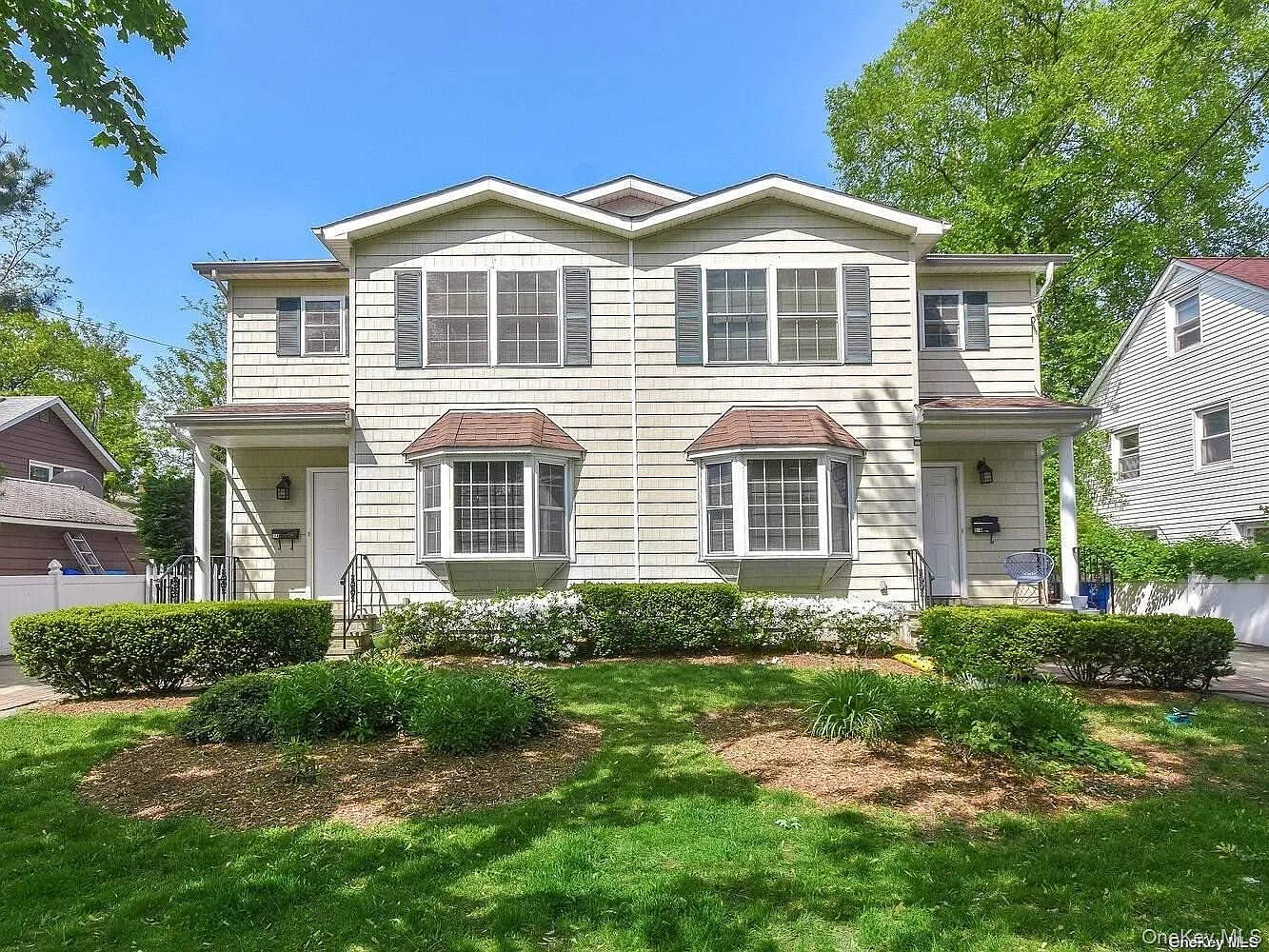 3 bed, 2.5 bath, 1600 sqft, $5,250 — Photo 1
