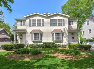 51 Inwood Rd #B, Pt Washington, NY 11050