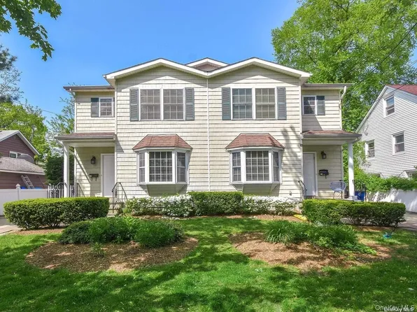 51 Inwood Rd #B, Pt Washington, NY 11050