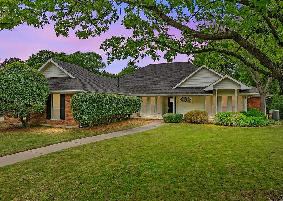 1st image of 6121 Norfolk Dr