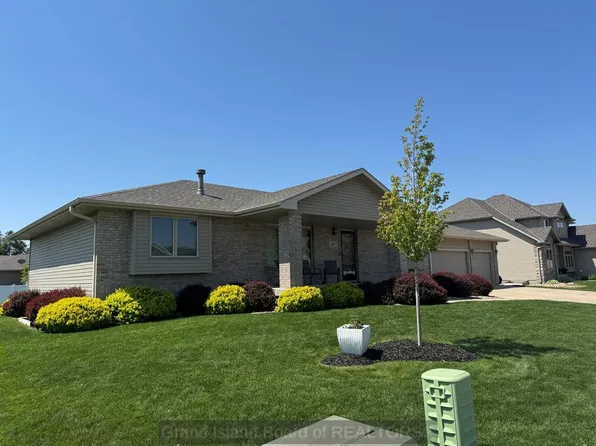 4163 Texas Ave, Grand Island, NE 68803